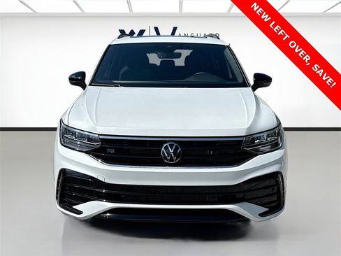 Used 2024 Volkswagen Tiguan SE R-Line image 2