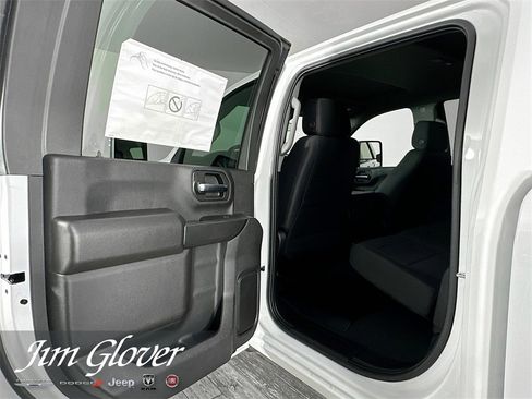 Used 2025 Chevrolet Silverado 2500 Custom w/ Custom Convenience Package image 13