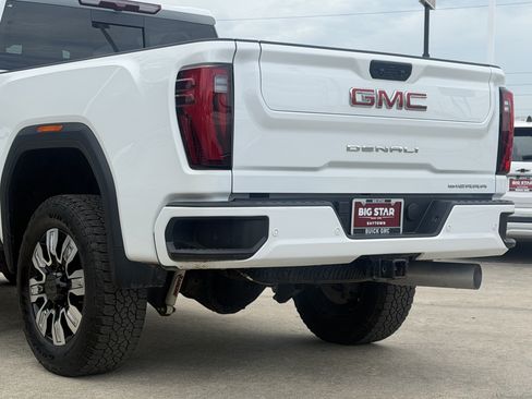 Used 2025 GMC Sierra 2500 Denali AWD/4WD image 8