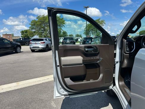 Used 2019 Chevrolet Silverado 1500 LT w/ All-Star Edition AWD/4WD image 11