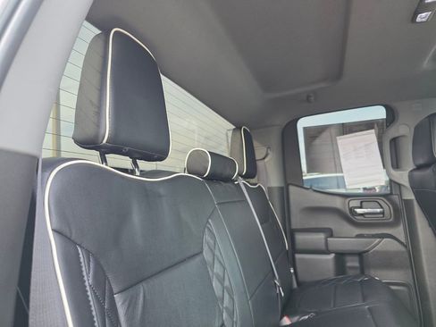 Used 2022 Chevrolet Silverado 1500 Custom w/ Safety Confidence Package image 14