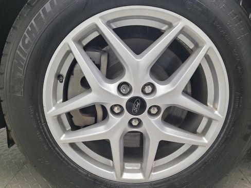 Used 2023 Ford Edge SEL image 31