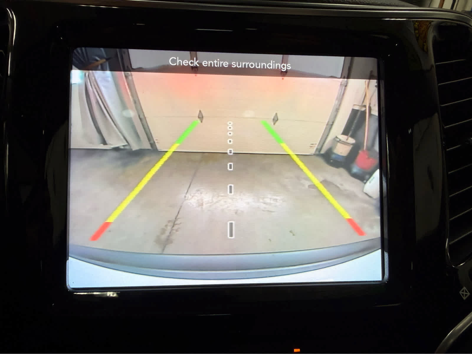 Used 2021 Jeep Cherokee Limited AWD/4WD image 18