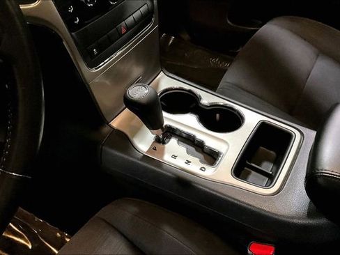 Used 2011 Jeep Grand Cherokee Laredo AWD/4WD image 33