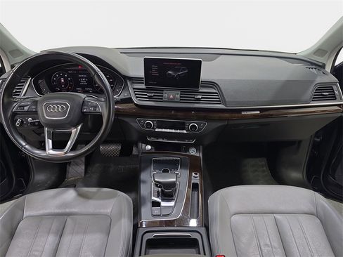 Used 2018 Audi Q5 Prestige w/ Prestige Package image 10