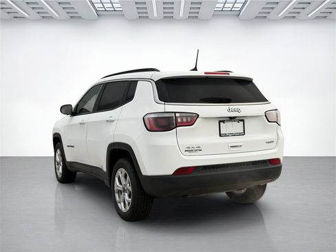 New 2026 Jeep Compass Latitude image 6