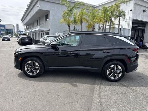 Used 2025 Hyundai Tucson SEL FWD image 6