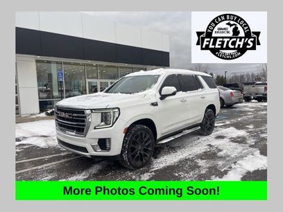 Used 2022 GMC Yukon SLT w/ SLT Premium Package