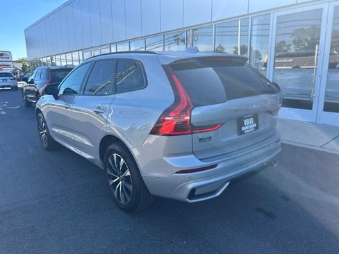 Used 2025 Volvo XC60 B5 Plus AWD/4WD image 3