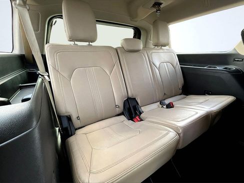 Used 2023 Ford Expedition Max Limited image 28