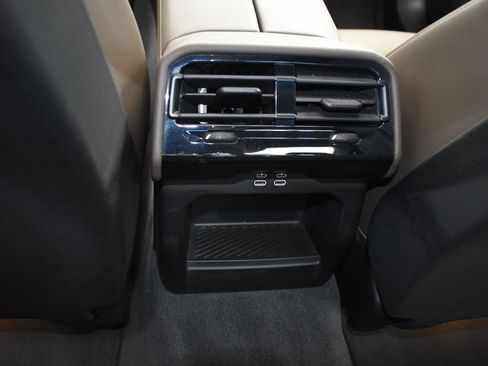 Certified 2025 BMW 530i xDrive w/ Premium Package image 18