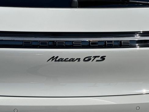 New 2026 Porsche Macan GTS image 39