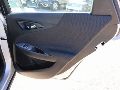 Used 2021 Chevrolet Malibu LT image 12