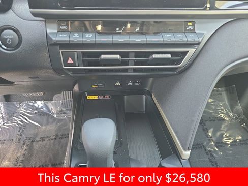 Used 2025 Toyota Camry LE FWD image 30
