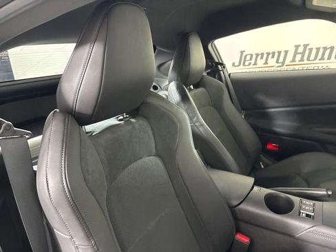 Used 2024 Nissan Z Performance w/ Floor Mat Package image 19