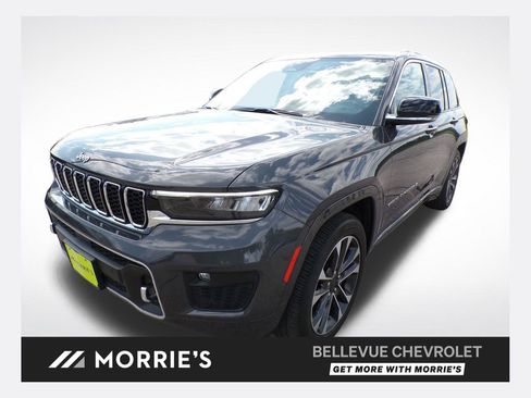 Used 2023 Jeep Grand Cherokee Overland AWD/4WD image 1