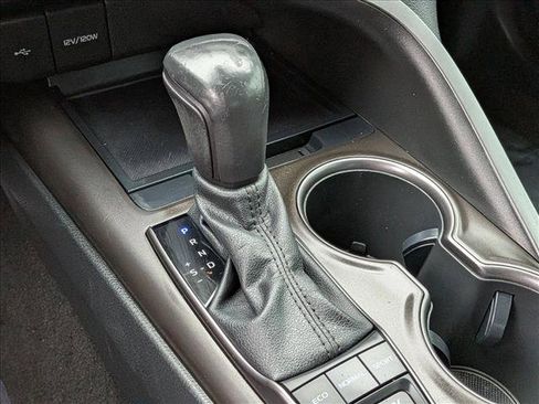 Used 2021 Toyota Camry SE image 11