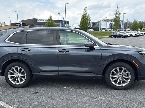 Used 2023 Honda CR-V EX-L image 3