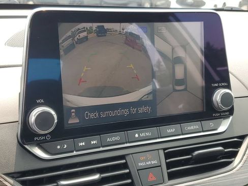 Used 2020 Nissan Altima 2.5 Platinum FWD image 22
