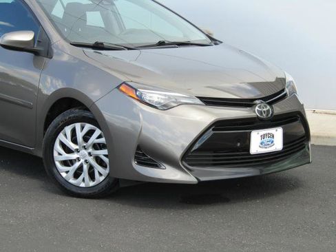 Used 2018 Toyota Corolla LE w/ Body Protection Package FWD image 4