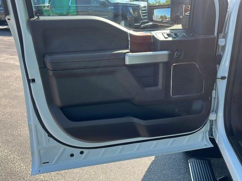 Used 2022 Ford F250 King Ranch w/ King Ranch Ultimate Package AWD/4WD image 21
