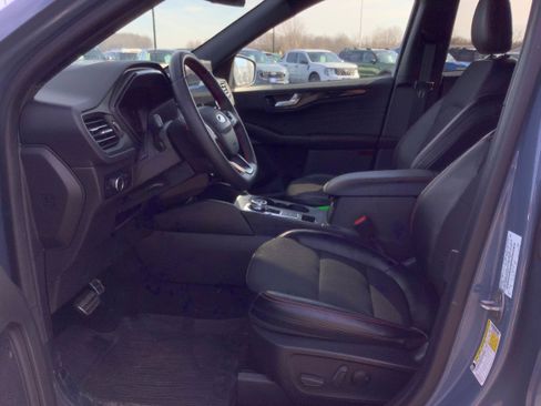 Certified 2024 Ford Escape ST-Line w/ Tech Pack #1 image 7