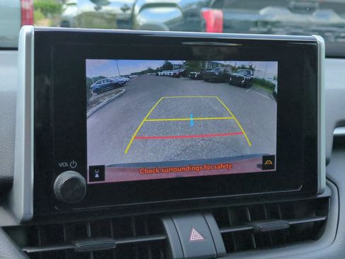 Certified 2024 Toyota RAV4 LE AWD/4WD image 19