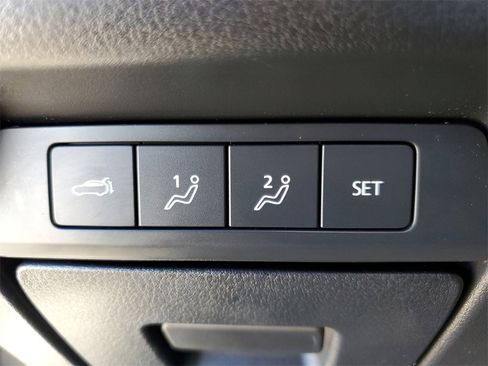 Used 2022 MAZDA CX-30 AWD 2.5 S w/ Premium Package image 21