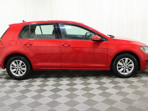 Used 2017 Volkswagen Golf S FWD image 26
