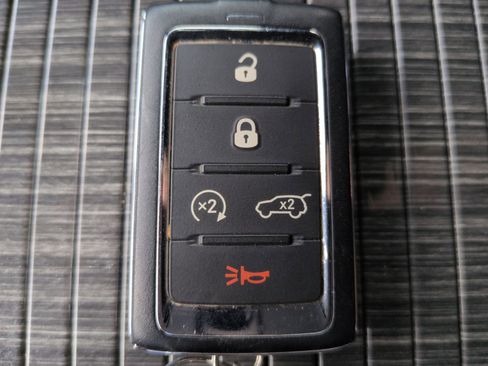 Used 2022 Jeep Wagoneer Series III w/ Premium Group I RWD image 32