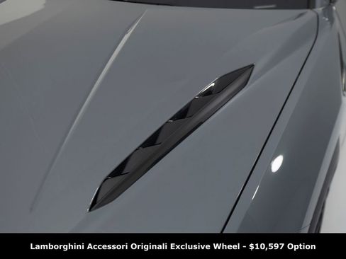Used 2024 Lamborghini Urus S AWD/4WD image 44