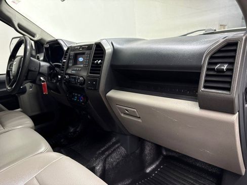 Used 2022 Ford F250 XL w/ Power Equipment Group image 23
