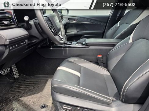 Certified 2025 Toyota Camry SE image 8