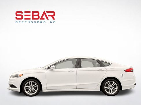 Used 2018 Ford Fusion SE w/ Equipment Group 602A FWD image 11