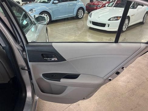 Used 2013 Honda Accord EX-L image 45