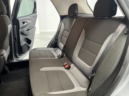 Used 2025 Chevrolet TrailBlazer LT AWD/4WD image 16