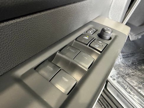 New 2026 Toyota Tundra Limited AWD/4WD image 16