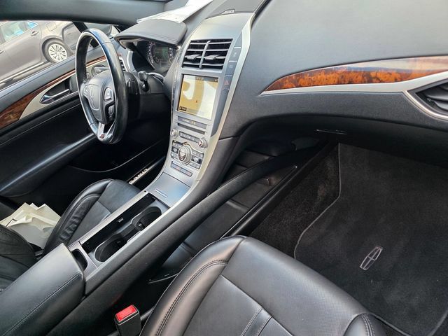 Used 2018 Lincoln MKZ Reserve FWD image 20