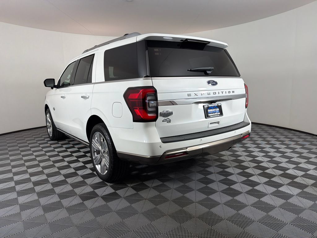 Used 2023 Ford Expedition King Ranch AWD/4WD image 5