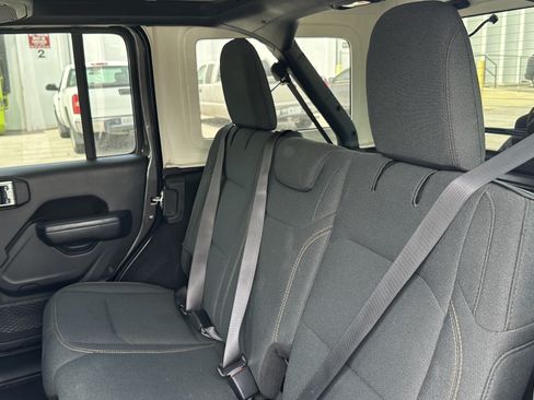 Used 2024 Jeep Wrangler Unlimited Sport AWD/4WD image 33