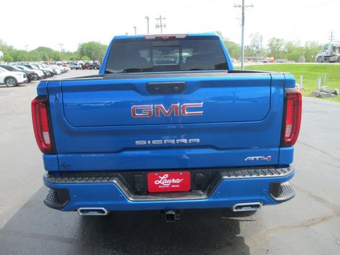 Used 2024 GMC Sierra 1500 AT4 w/ Technology Package AWD/4WD image 7