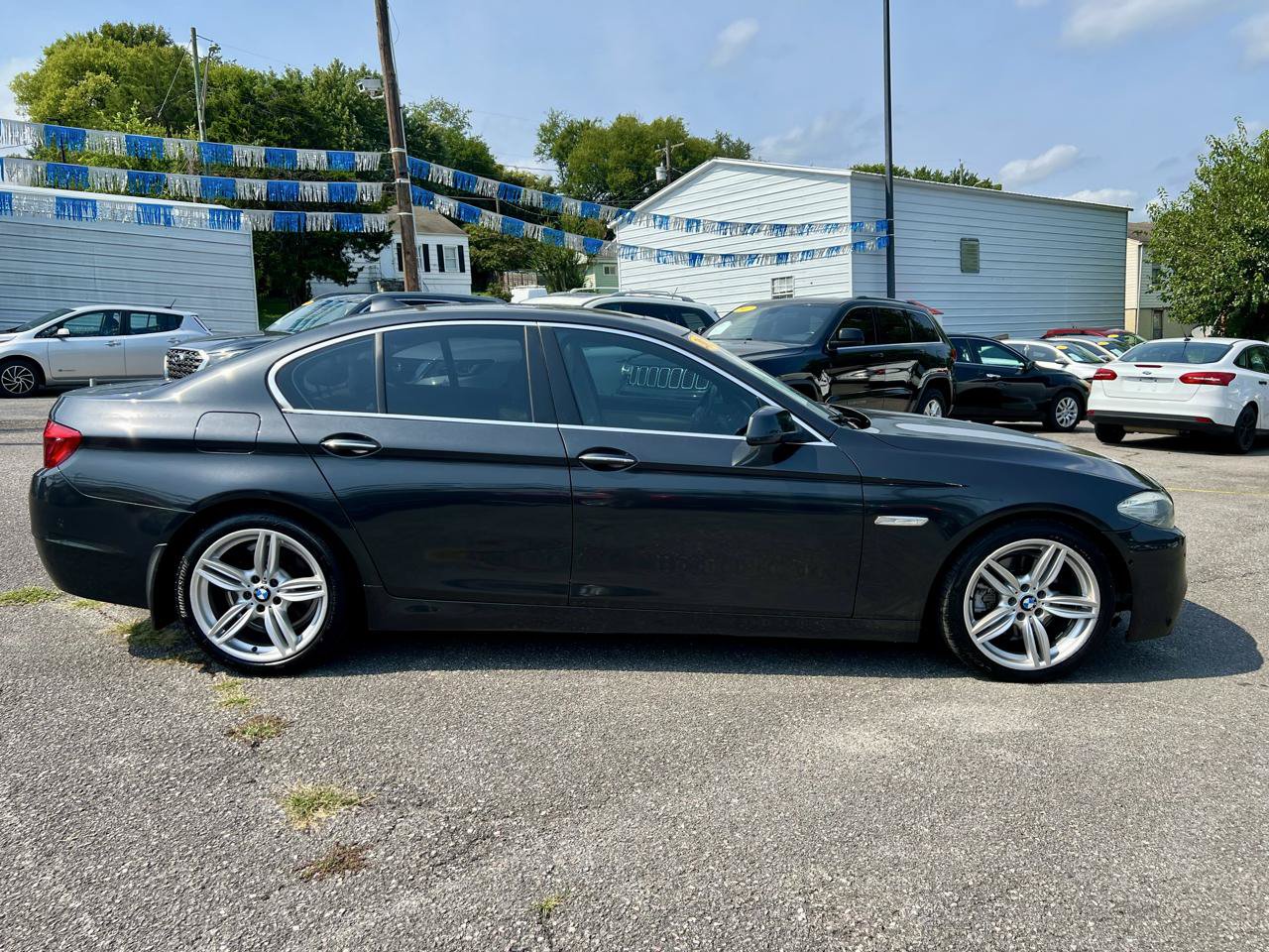 Used 2011 BMW 528i Sedan RWD image 9