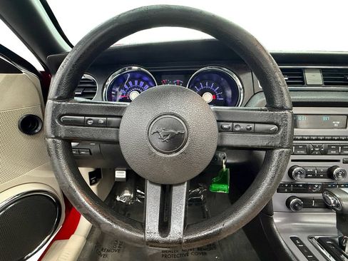 Used 2012 Ford Mustang Convertible RWD image 13