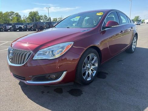 Used 2016 Buick Regal FWD image 2