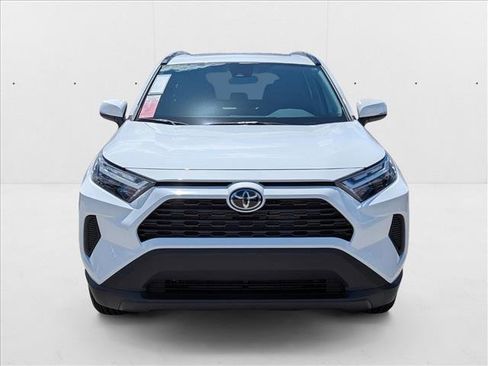 New 2025 Toyota RAV4 XLE w/ Convenience Package AWD/4WD image 6