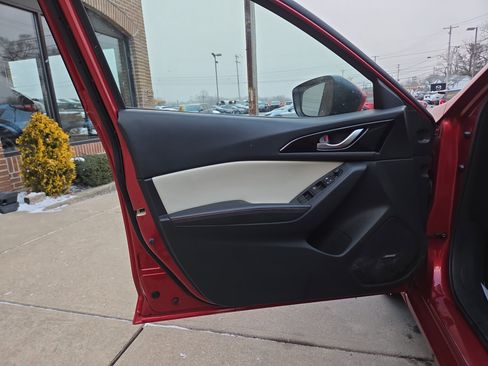 Used 2014 MAZDA MAZDA3 s Grand Touring image 15