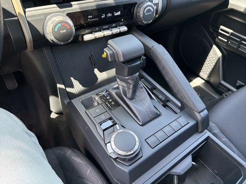 New 2026 Toyota Tacoma SR AWD/4WD image 19