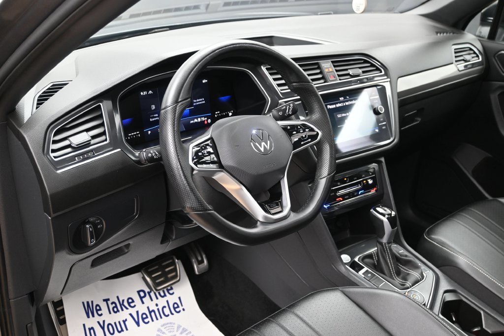 Used 2024 Volkswagen Tiguan SE R-Line AWD/4WD image 13