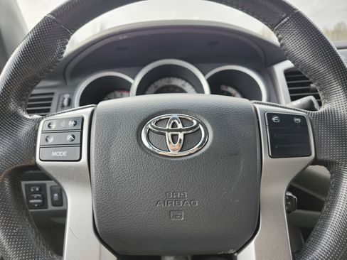 Used 2013 Toyota Tacoma PreRunner w/ SR5 Pkg image 23