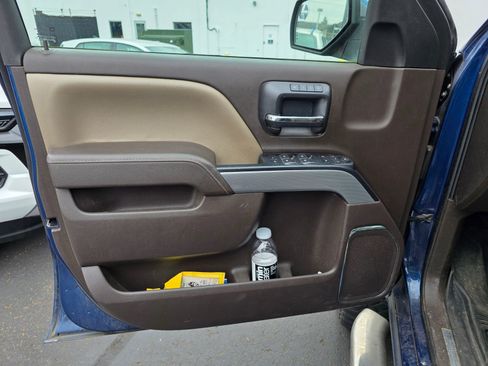 Used 2017 Chevrolet Silverado 1500 LTZ Z71 AWD/4WD image 10